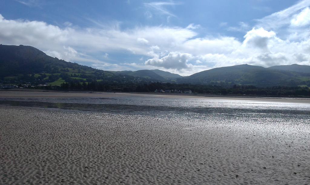 Min Y Don Guest House Llanfairfechan Exterior foto