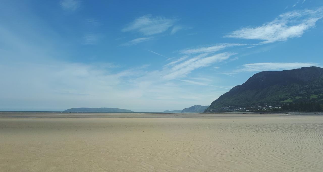 Min Y Don Guest House Llanfairfechan Exterior foto